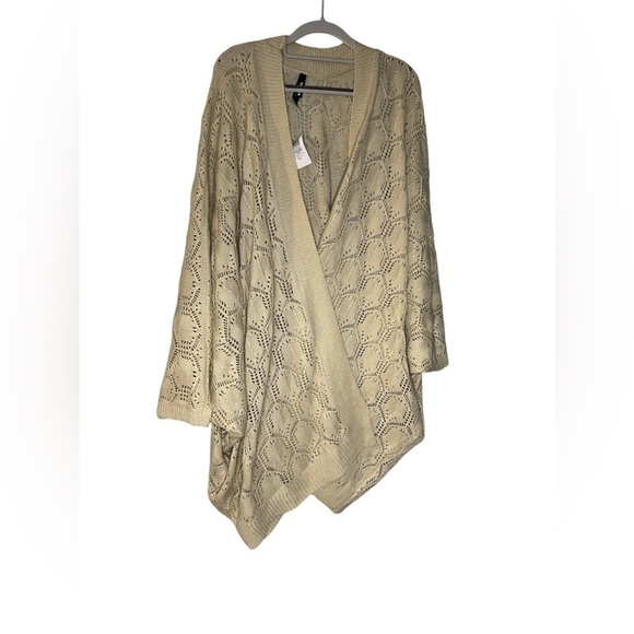 NWT Torrid Dolman Pointelle Ruana ivory knit cardigan - Picture 2 of 9